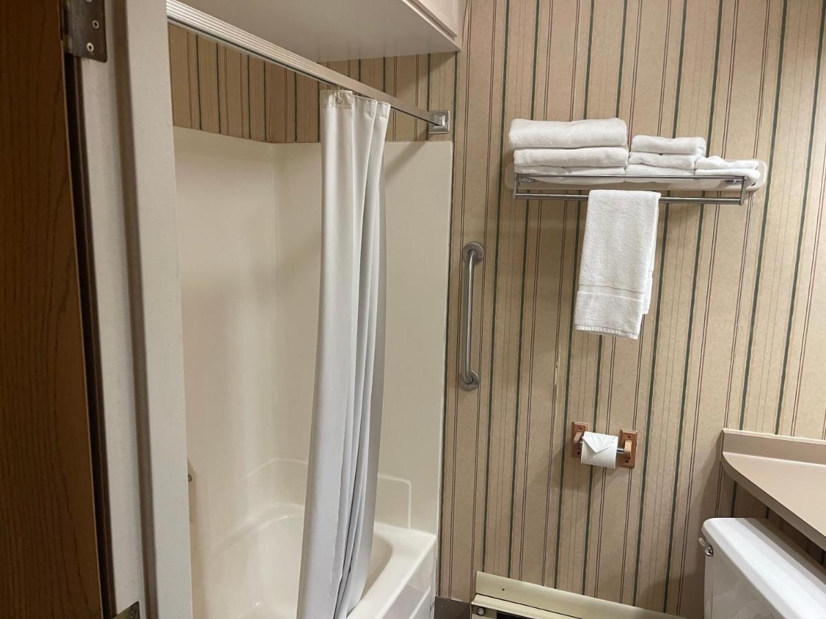 Dollinger'S Motor Inn Albion ภายนอก รูปภาพ